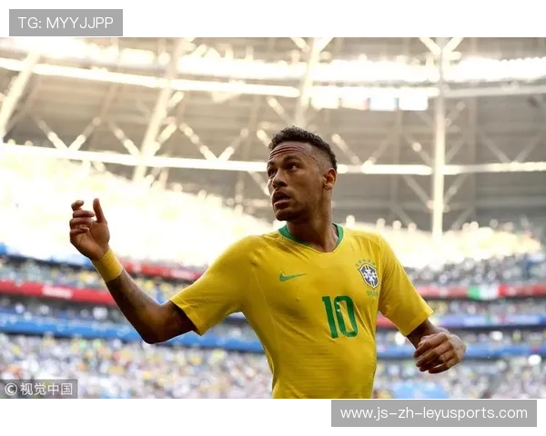 巴黎边路低传撕裂禁区，内马尔门前包抄建功